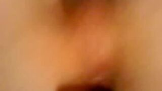 Kaviar eats scat like a pro while loving it